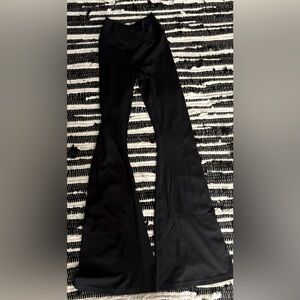 Aerie Offline leggings XS short, Black Flared Pants